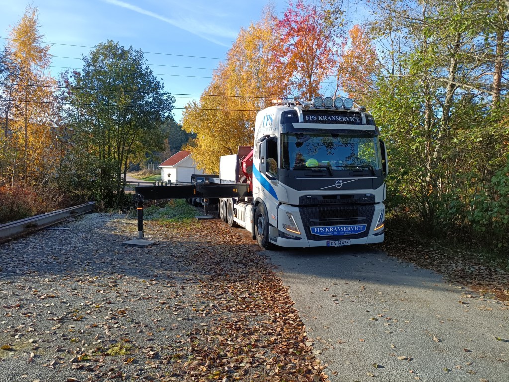 Vi tilbyr nå utleie av kranbil